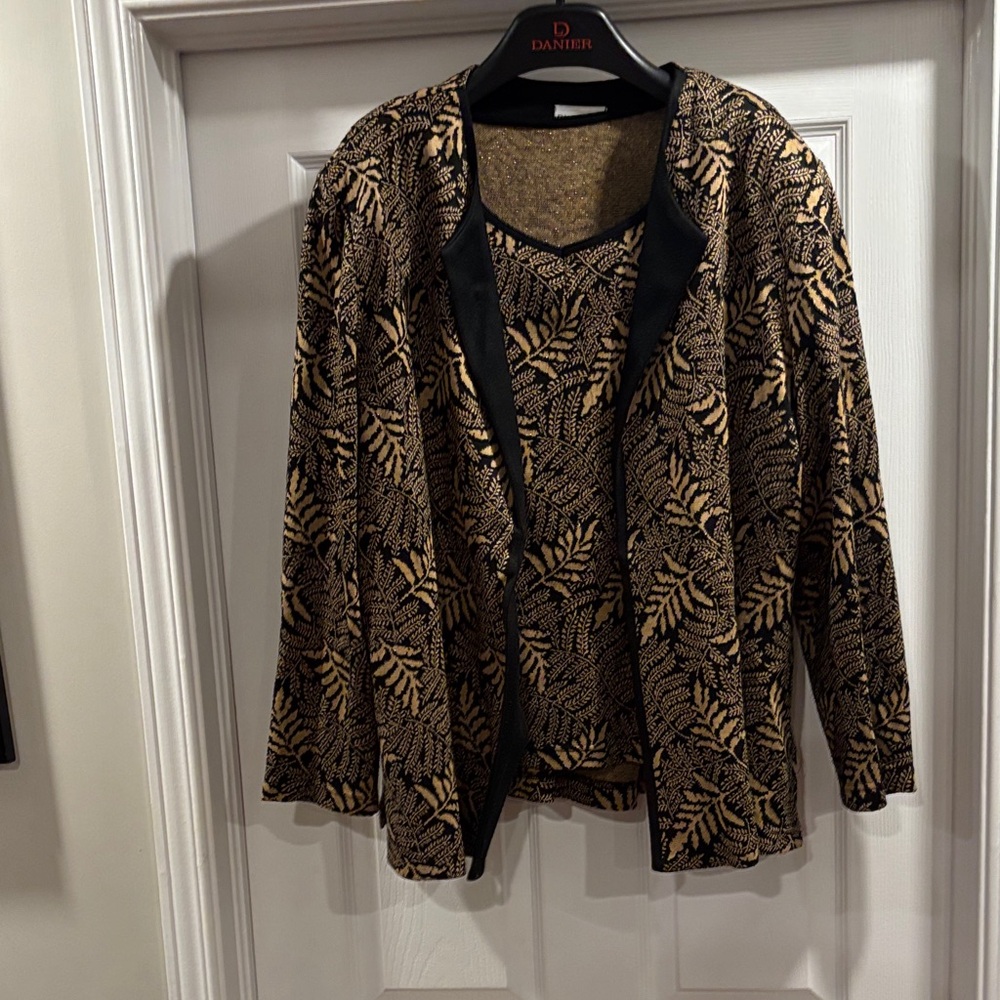 Women's Black and Gold Leaf Pattern Blazer